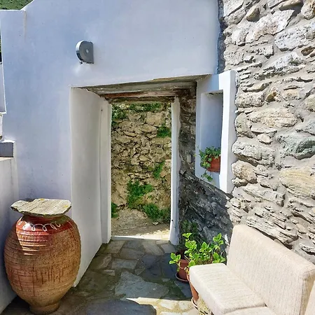 Nektaria's Stone House Ándros